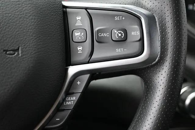 2026 Ram 1500 Tradesman Crew Cab 4x4 57 Box