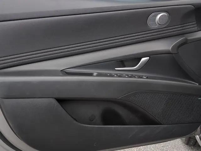 2023 Hyundai Elantra Hybrid Limited