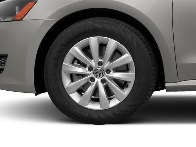 2014 Volkswagen Passat 1.8T S