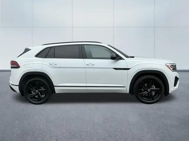 2026 Volkswagen Atlas Cross Sport SEL R-Line Black