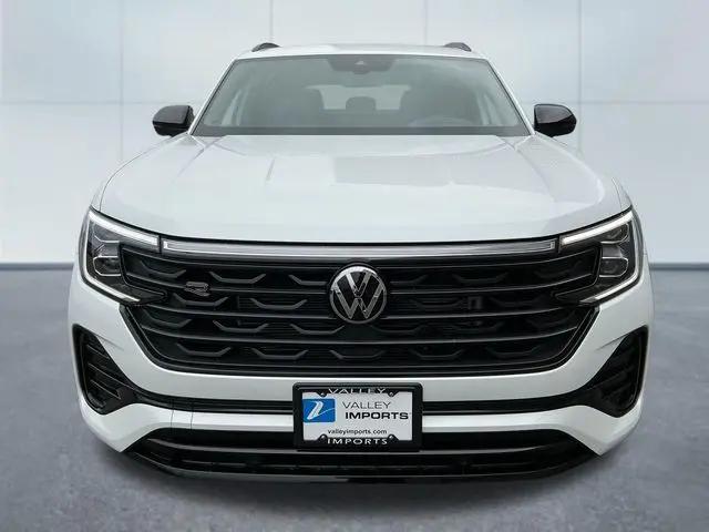 2026 Volkswagen Atlas Cross Sport SEL R-Line Black