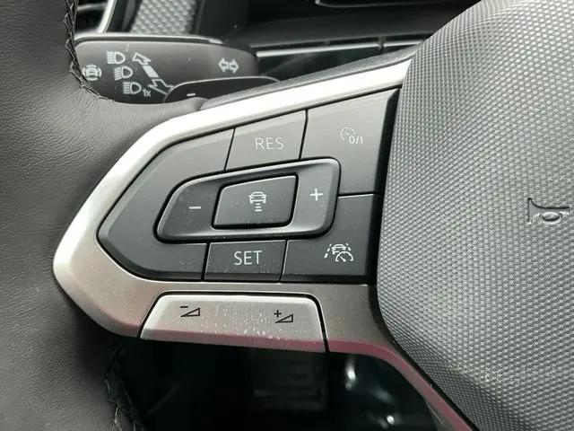 2026 Volkswagen Atlas Cross Sport SEL R-Line Black