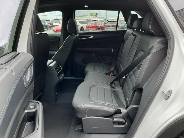 2026 Volkswagen Atlas Cross Sport SEL R-Line Black