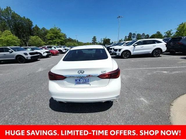 2020 INFINITI Q50 LUXE