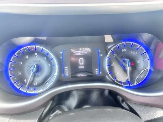 2023 Chrysler Voyager LX