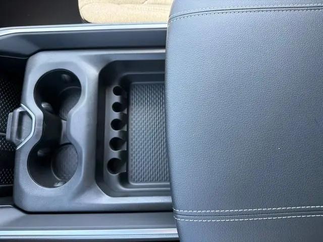 2026 Ram 1500 Big Horn Crew Cab 4x4 64 Box