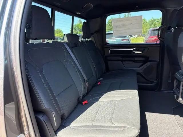 2026 Ram 1500 Big Horn Crew Cab 4x4 64 Box