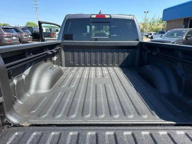 2026 Ram 1500 Big Horn Crew Cab 4x4 64 Box