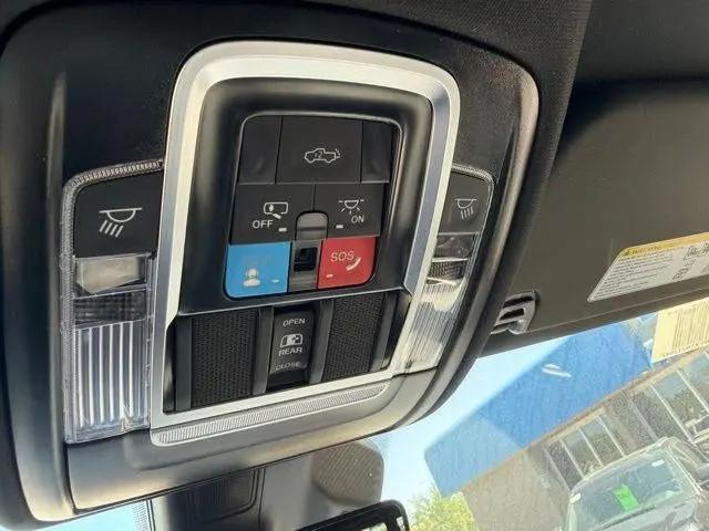 2026 Ram 1500 Big Horn Crew Cab 4x4 64 Box