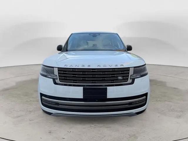 2025 Land Rover Range Rover P530 SE