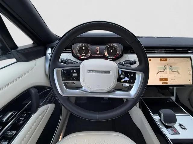 2025 Land Rover Range Rover P530 SE