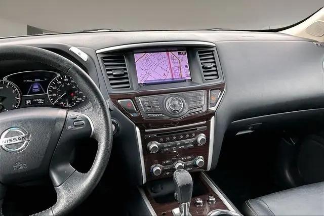 2013 Nissan Pathfinder Platinum