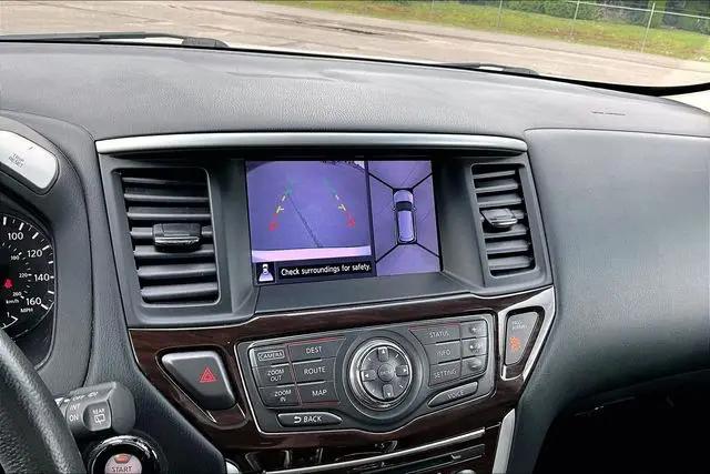 2013 Nissan Pathfinder Platinum