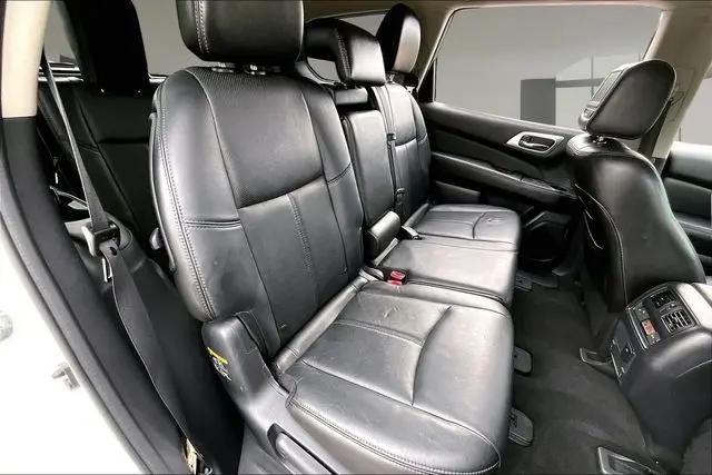 2013 Nissan Pathfinder Platinum