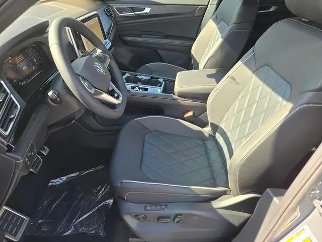 2026 Volkswagen Atlas Cross Sport SEL Premium R-Line