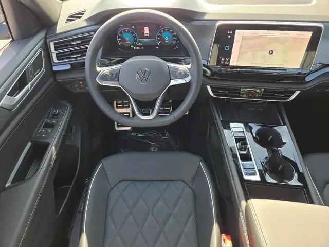 2026 Volkswagen Atlas Cross Sport SEL Premium R-Line