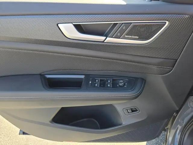 2026 Volkswagen Atlas Cross Sport SEL Premium R-Line