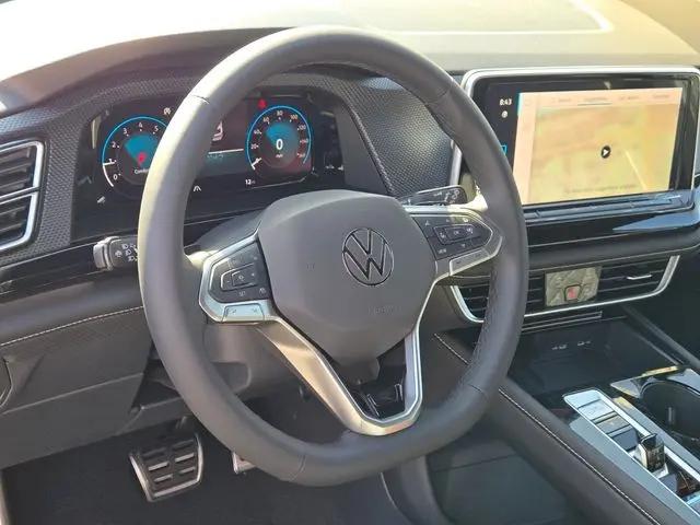 2026 Volkswagen Atlas Cross Sport SEL Premium R-Line