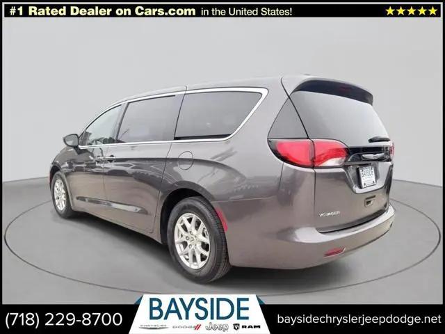 2023 Chrysler Voyager LX