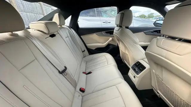2024 Audi A4 Premium Plus 45 TFSI S line quattro S tronic