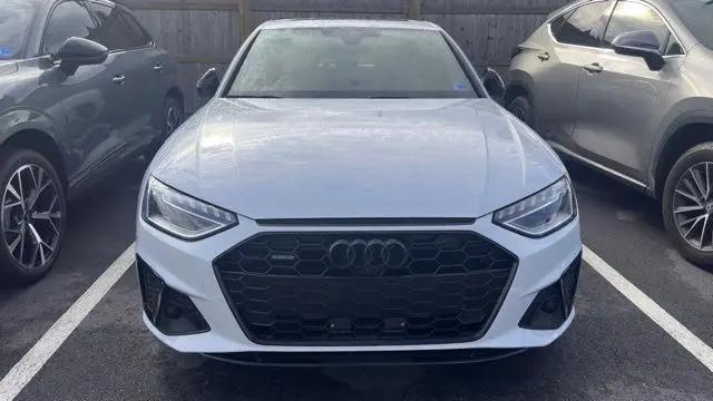 2024 Audi A4 Premium Plus 45 TFSI S line quattro S tronic