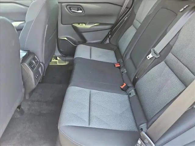 2024 Nissan Rogue SV FWD