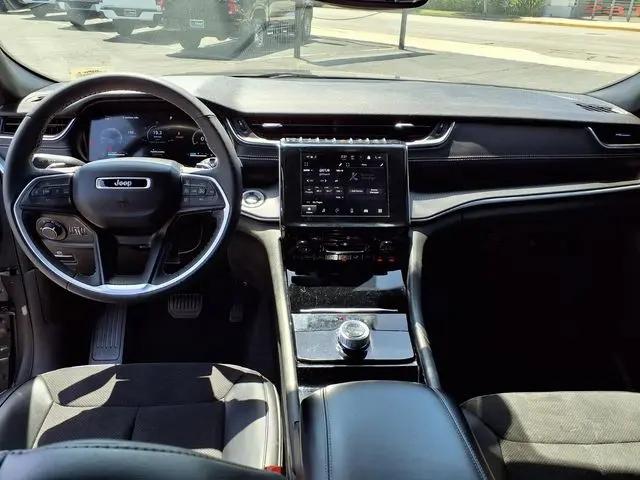2023 Jeep Grand Cherokee L Altitude 4x4