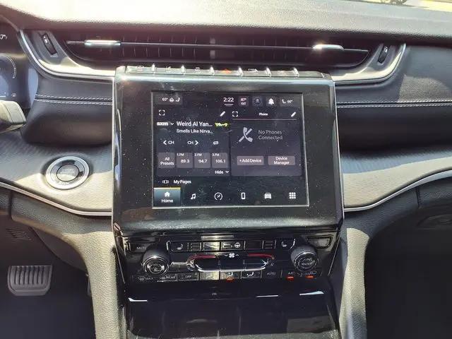 2023 Jeep Grand Cherokee L Altitude 4x4