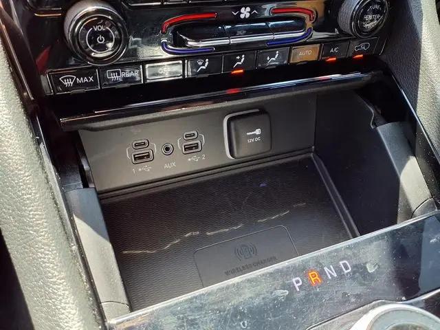 2023 Jeep Grand Cherokee L Altitude 4x4