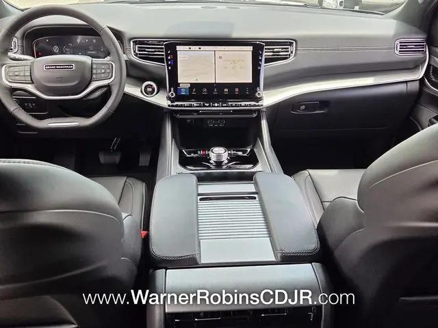2026 Jeep Grand Wagoneer 4x2