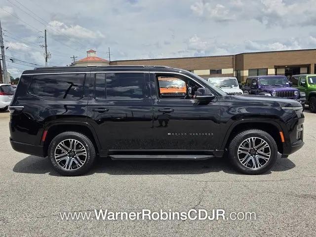 2026 Jeep Grand Wagoneer 4x2