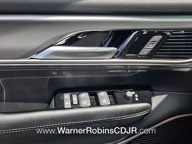 2026 Jeep Grand Wagoneer 4x2