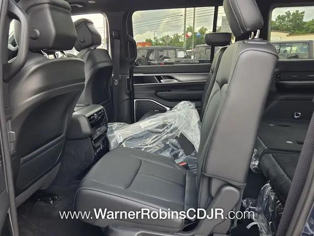 2026 Jeep Grand Wagoneer Upland 4x4