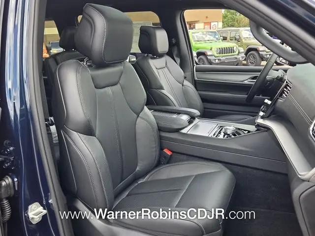 2026 Jeep Grand Wagoneer Upland 4x4
