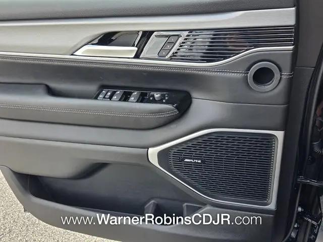 2026 Jeep Grand Wagoneer Upland 4x4