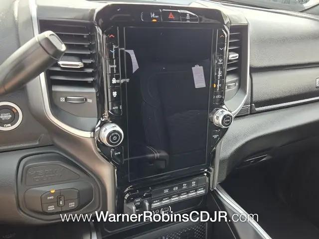 2026 Ram 3500 Big Horn Crew Cab 4x4 8' Box
