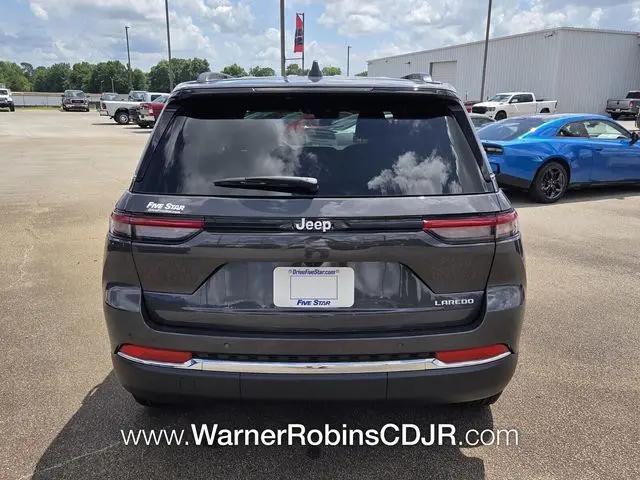 2026 Jeep Grand Cherokee Altitude 4x2