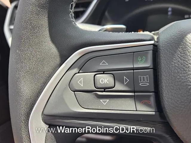 2026 Jeep Grand Cherokee Altitude 4x2