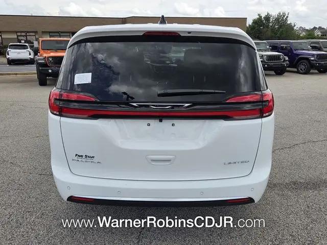 2027 Chrysler Pacifica Limited