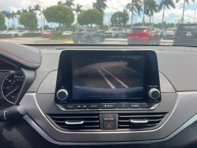 2025 Nissan Altima SR FWD