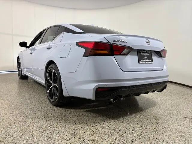 2025 Nissan Altima SR FWD
