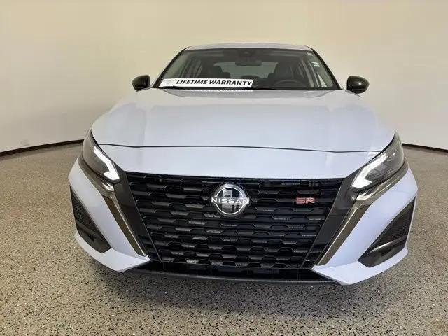 2025 Nissan Altima SR FWD