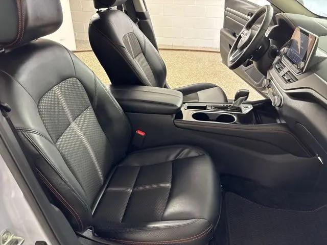 2025 Nissan Altima SR FWD