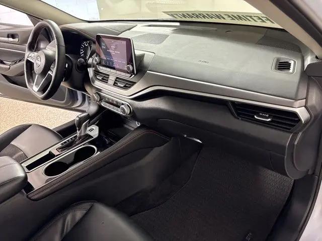 2025 Nissan Altima SR FWD