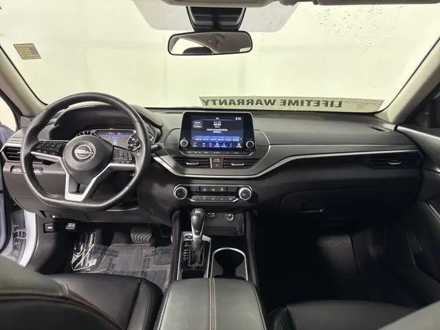 2025 Nissan Altima SR FWD