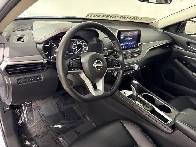 2025 Nissan Altima SR FWD