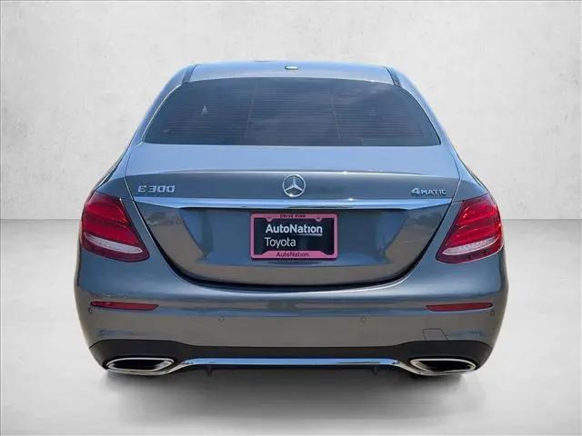 2017 Mercedes-Benz E-CLASS E 300 E 300