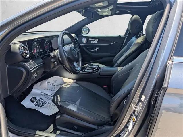 2017 Mercedes-Benz E-CLASS E 300 E 300