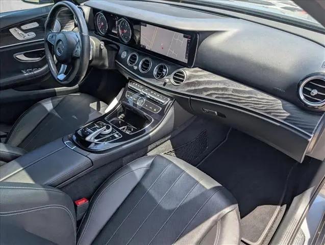 2017 Mercedes-Benz E-CLASS E 300 E 300