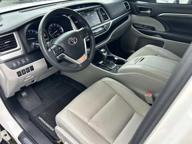 2019 Toyota Highlander Limited Platinum